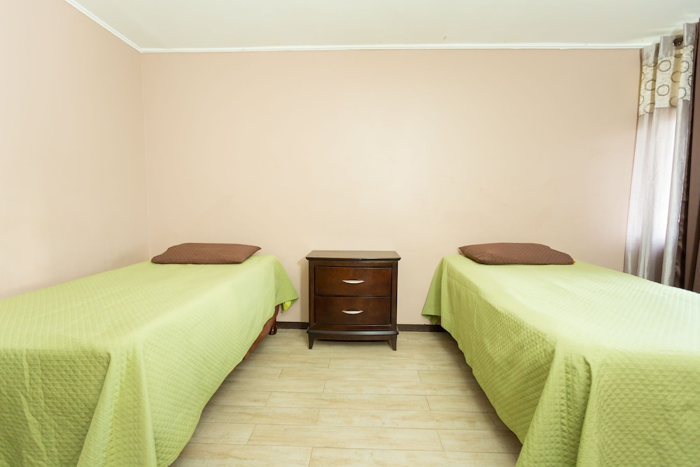 New Kingston CA Guest Apartment VI