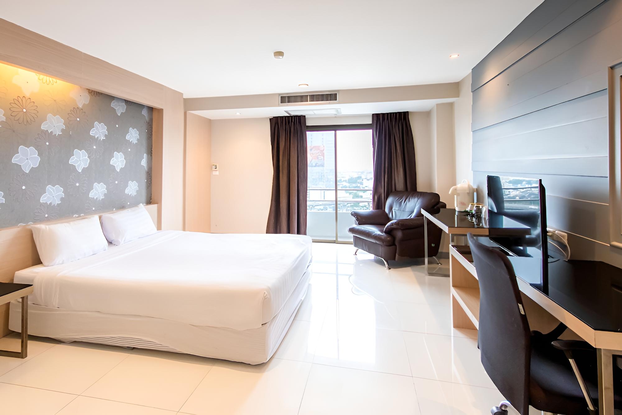 Avana Hotel and Convention Centre