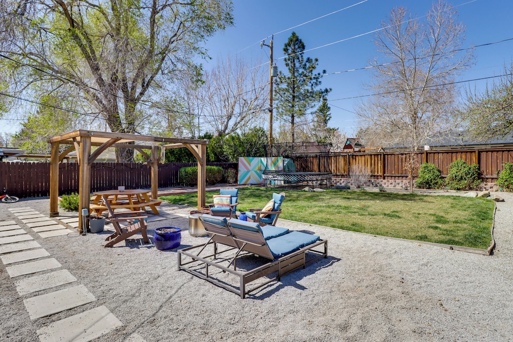 24 Mi to Slopes! Family Reno Home w/ Outdoor Oasis