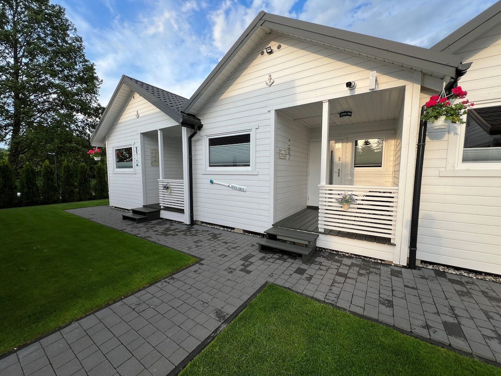 Holiday Homes Close to the Seaside Beach view 3