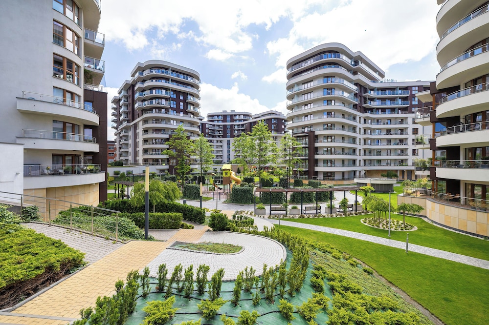 Cracow Apartment With Terrace by Renters view 4