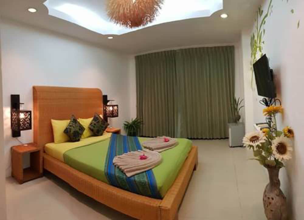 Rockwell Boutique Suites