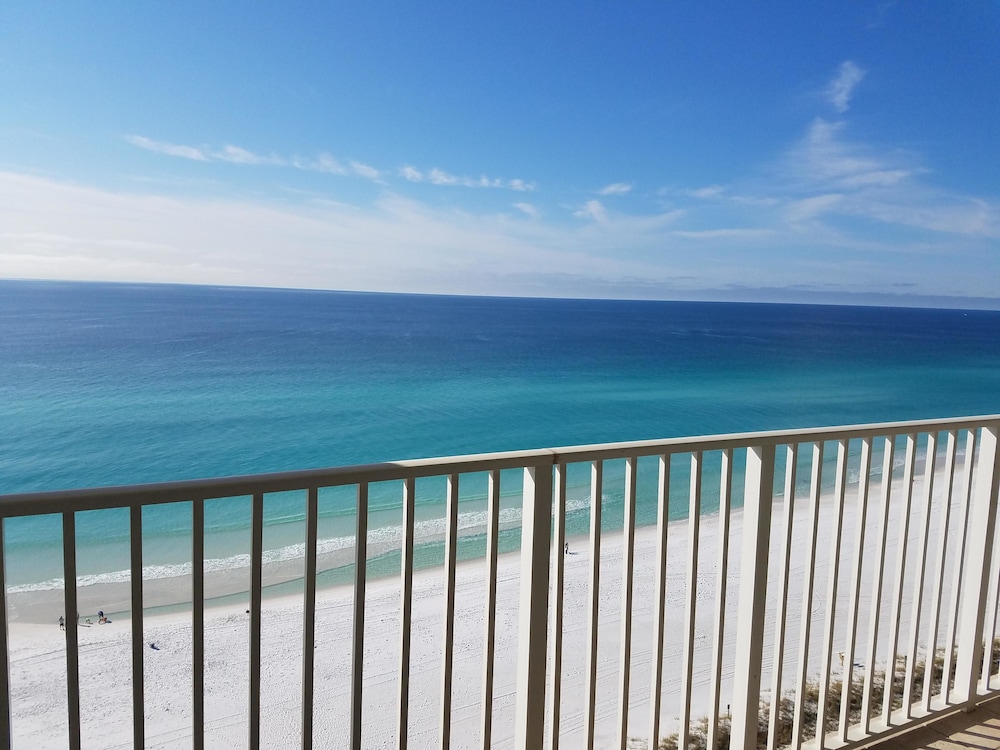 Majestic Sun Condos by Crystal Waters