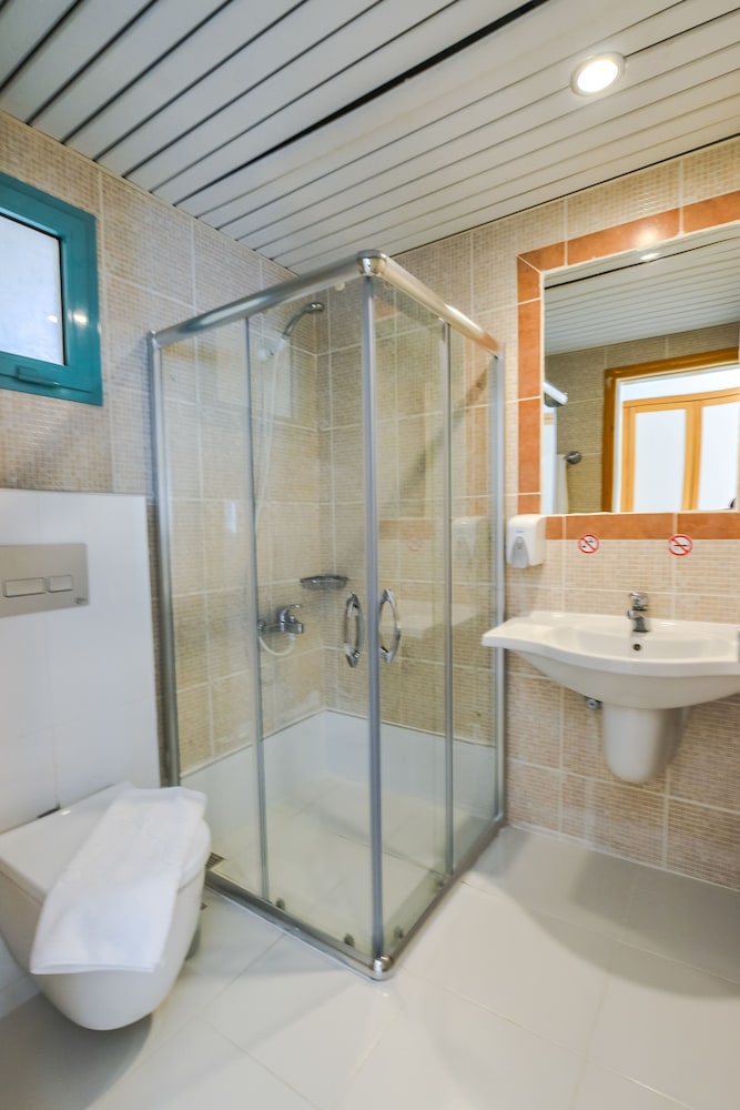 Rebin Beach Otel - Image 34