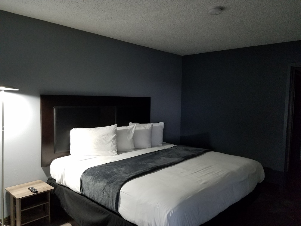Ramada by Wyndham New Orleans