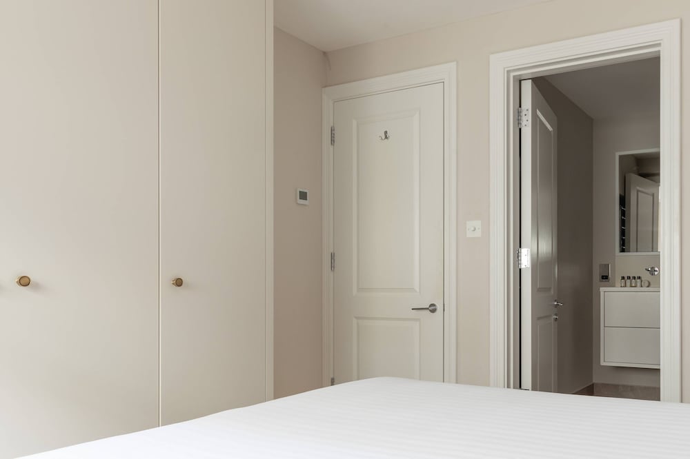 Callcott Street IV by Onefinestay