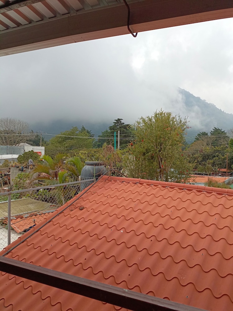 1961 Los Naranjos Hostal