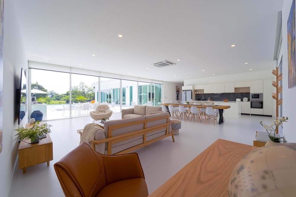 Luxury Villa at Palm Hills GolfClub PH4A