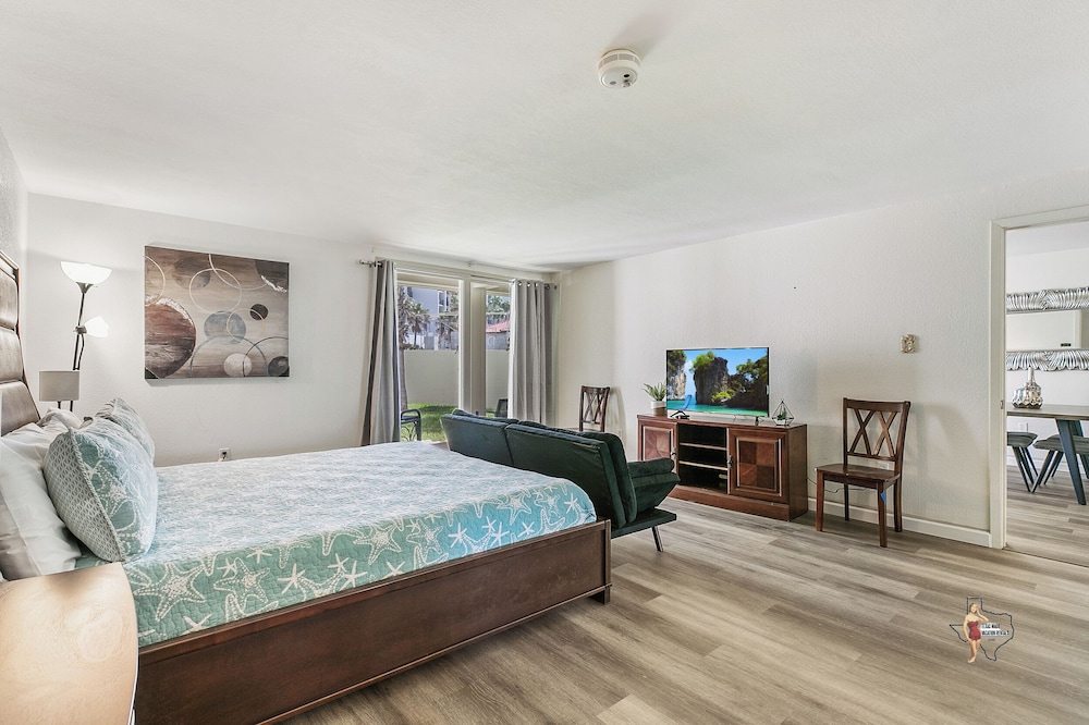Bahia Mar Solare Resort Condos