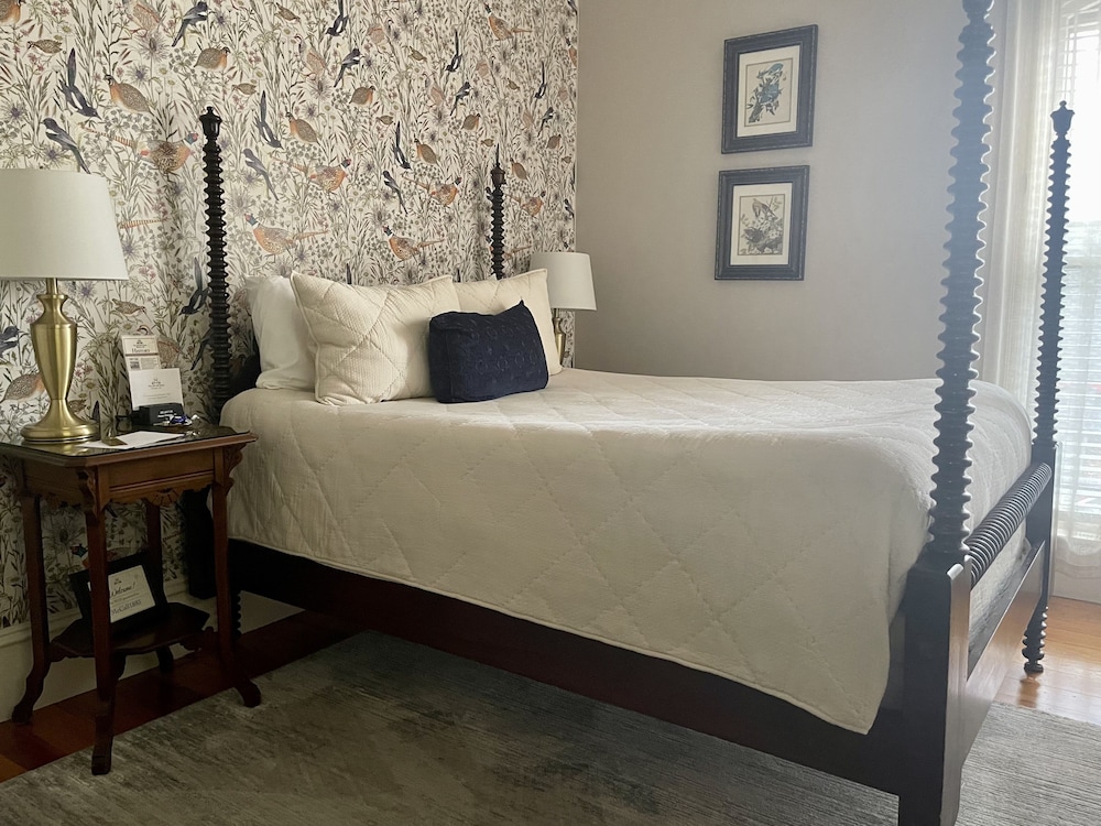 Ashland Vacations - McCall House Boutique Inn - Property Image 69