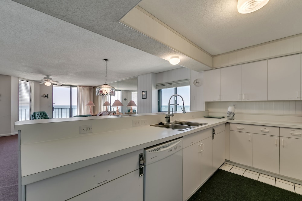Beach Clubs by Condo-World