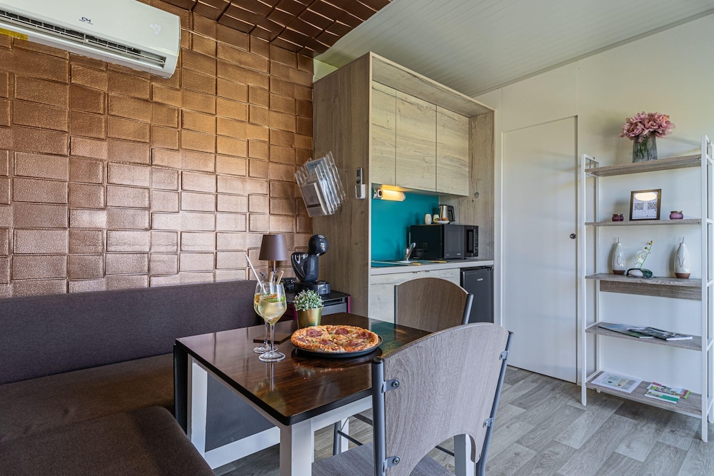 Rooftop Home With Whirlpool Sauna