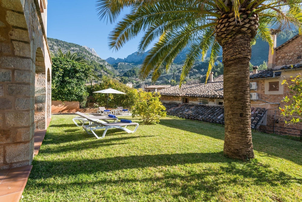 Circe in Fornalutx With 4 Bedrooms and 4 Bathrooms view 4