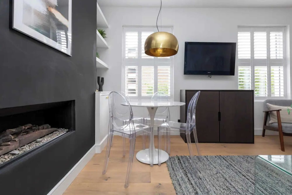 Bright & Stylish 2BD Flat - Brockley