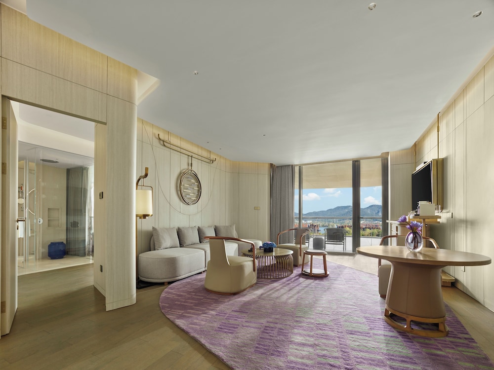 Xianghu Liberty Manor