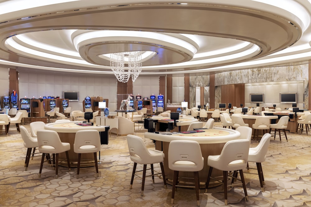 Las Vegas Hilton at Resorts World photo 9