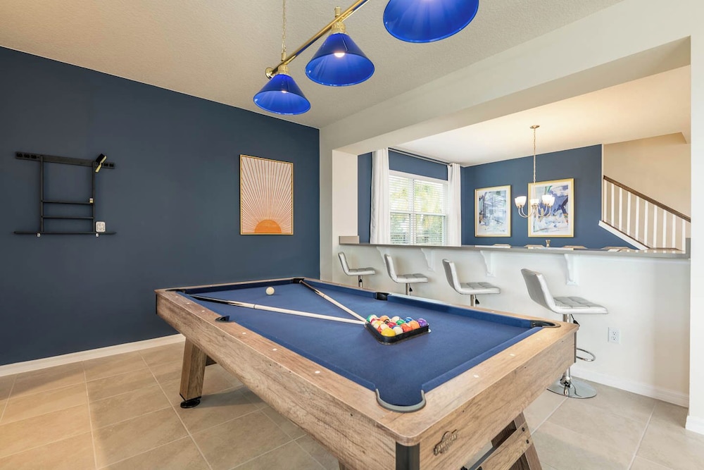 Spacious 9-bedroom Orlando vacation home