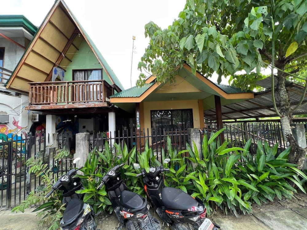 Flo Bed and Breakfast