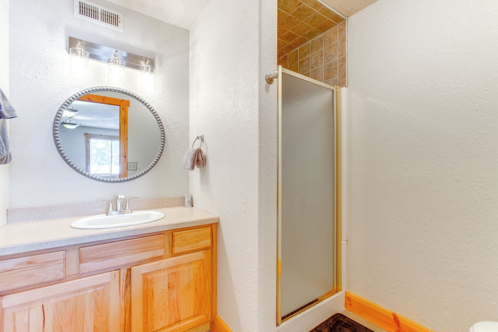 6 Mi to Winter Park Resort: Spacious Family Cabin