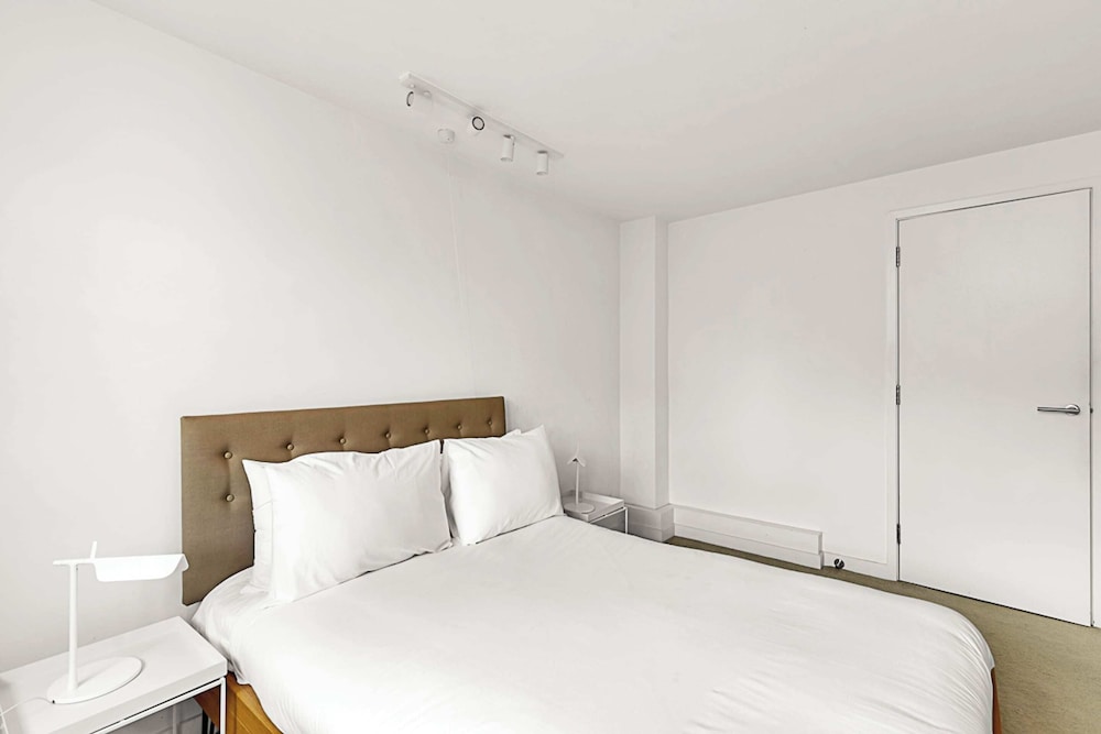 Chic Belgravia Apartment