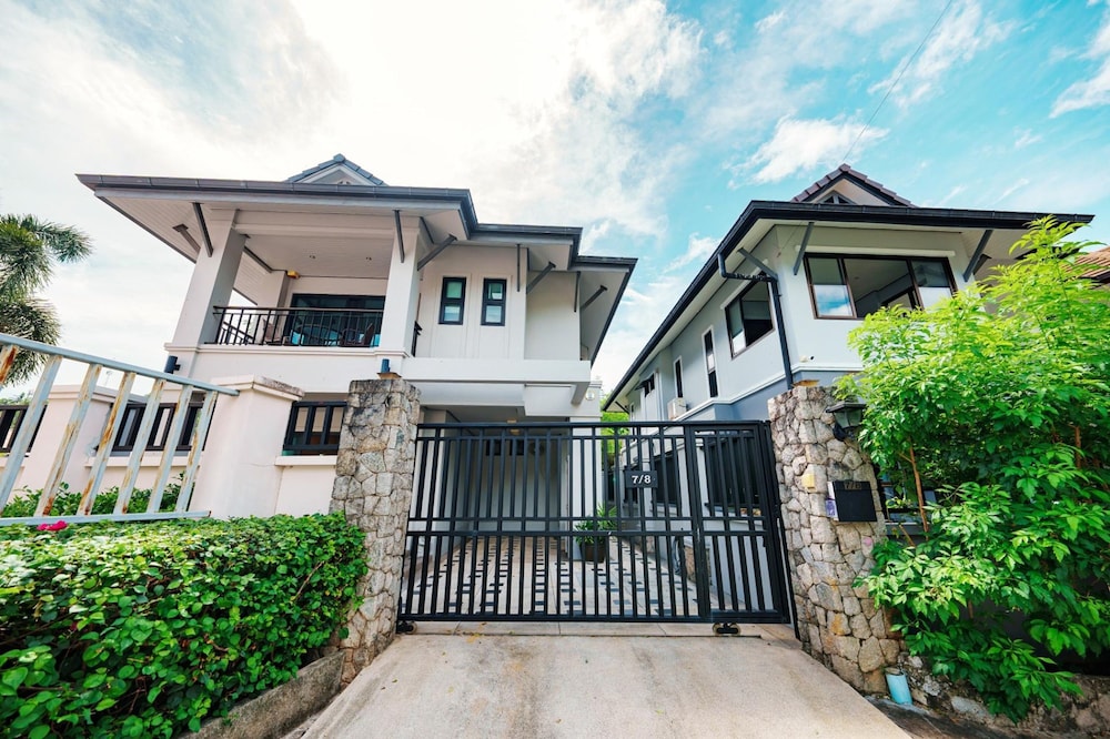 Patak 3 Bedroom Private Pool Villa
