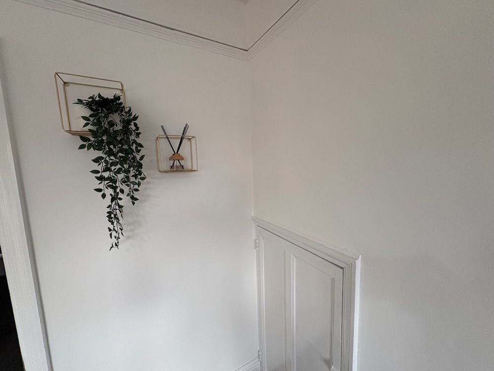 Central Chelmsford 2-bed Apt, 5 Mins to Station