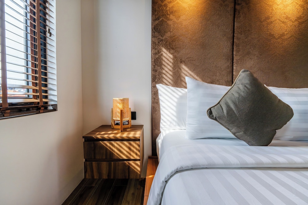 Avanya Apartments by Pertama Management