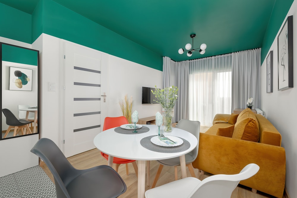 Cosy Marina 1 With Balcony by Renters
