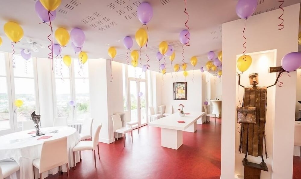 meeting & event spaces
