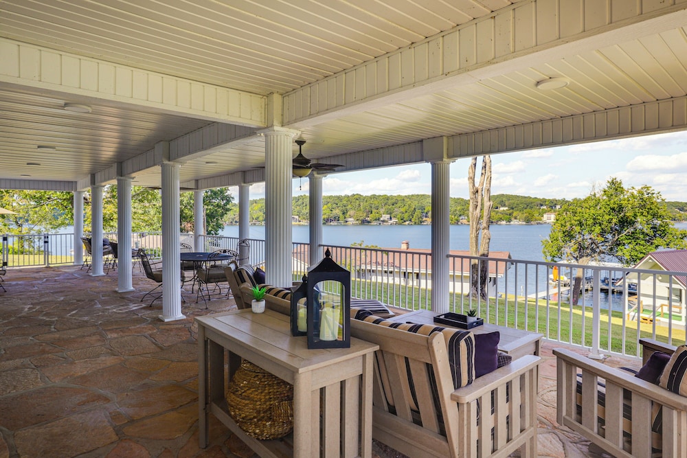 Lake of the Ozarks Haven w/ Decks, Dock & Kayaks!