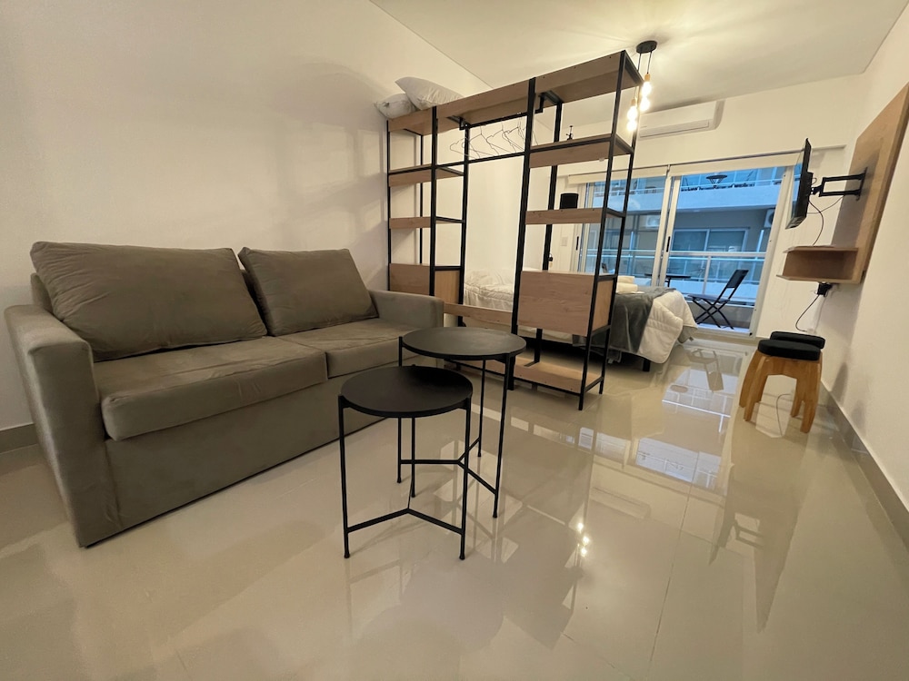 Ayres Suites Moreno