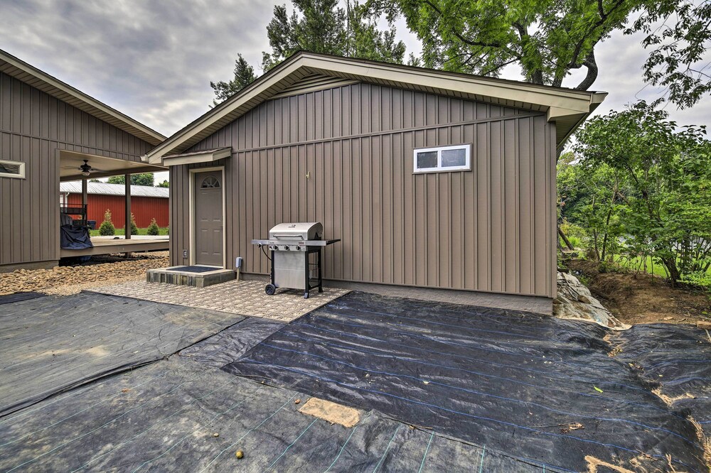 Riverfront Elizabethton Detached Studio w/ Grill view 5