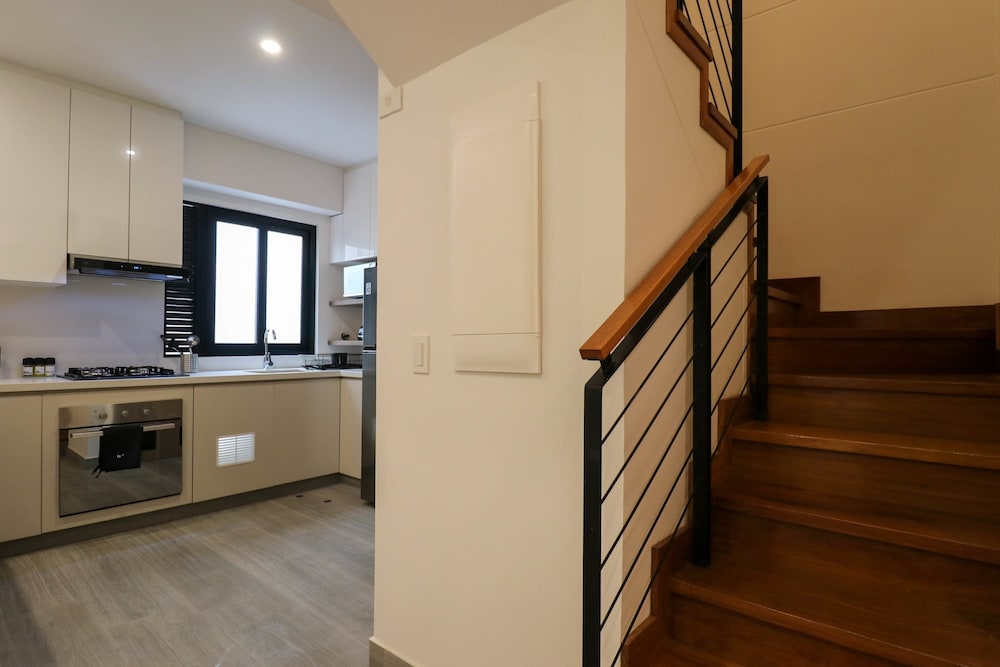w Majestic Duplex w Perfect Deco in Miraflores