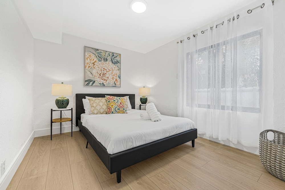 Spacious 3BR House with Private Pool