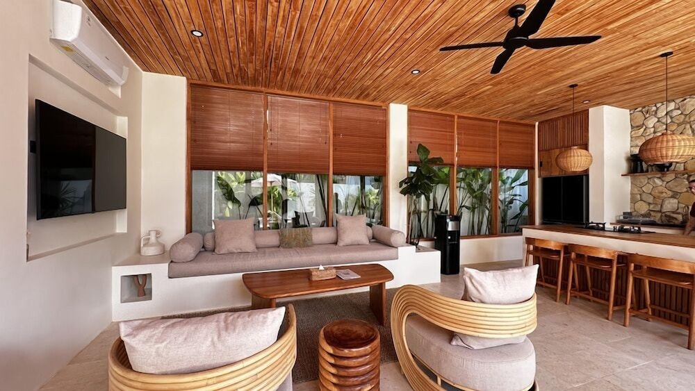 Villa Poppy 2 Bedrooms - Bingin