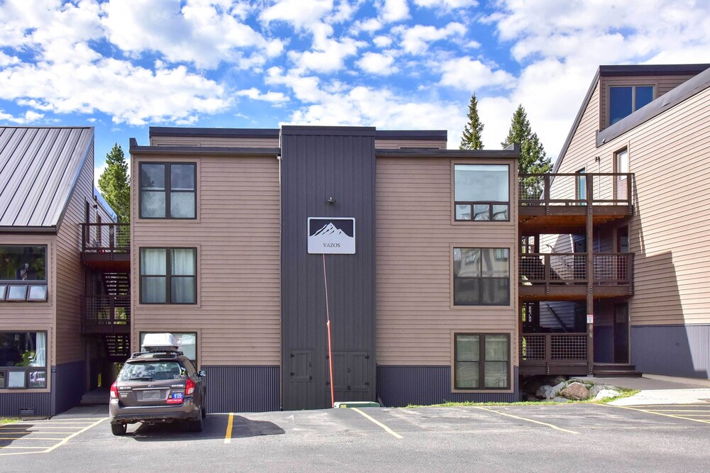 Prismatic Mountain Studio < 1 Mi to Big Sky Resort - Property Image 5