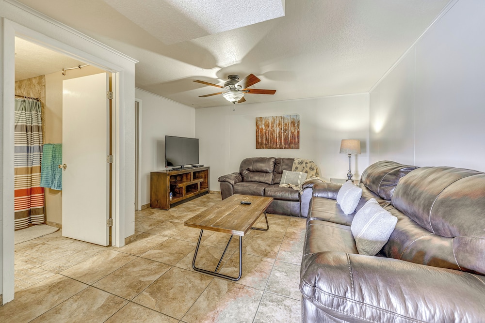 Spacious Ruidoso Home w/ Patio & Mountain Views!