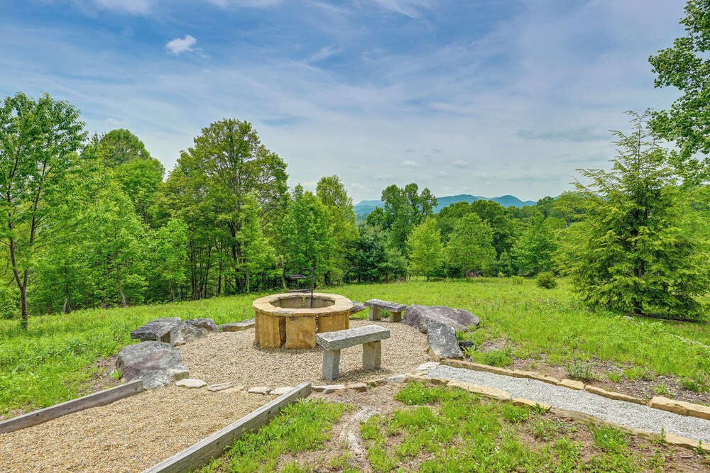 On 22 Acres: Cullowhee Craftsman Home w/ Mtn Views
