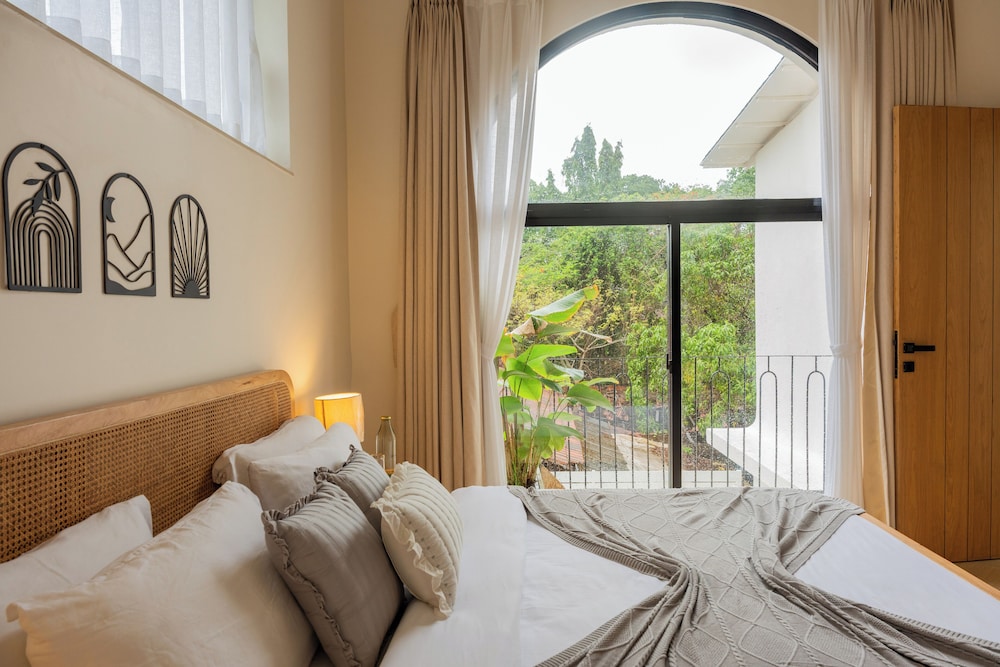ELIVAAS Ekam | Luxe 4 BHK Villa With Pvt Pool & Patio