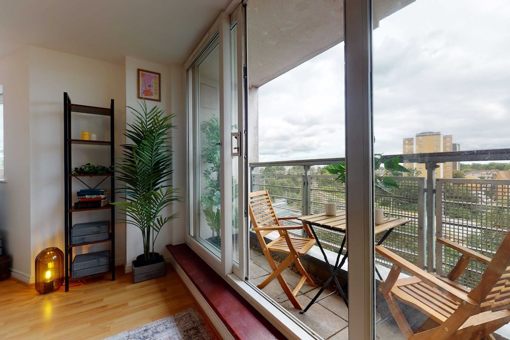 balcony