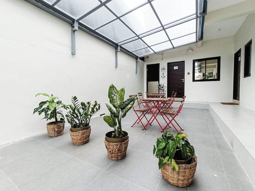 Manzil Anilao Cosy 2 Bedroom Apartment U5