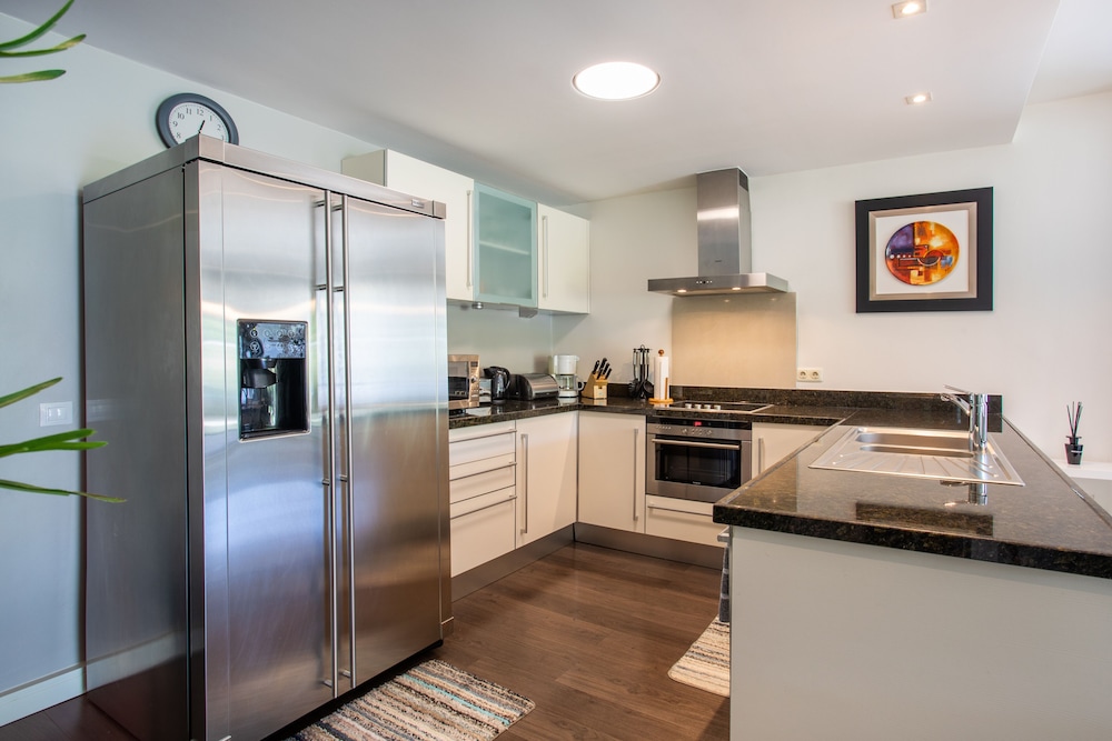Blue Bay Apartments