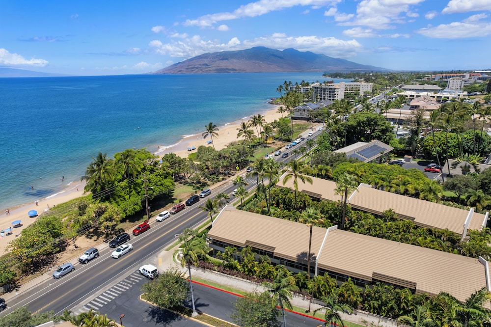 Maui Banyan A-202 by Maui Rental Group