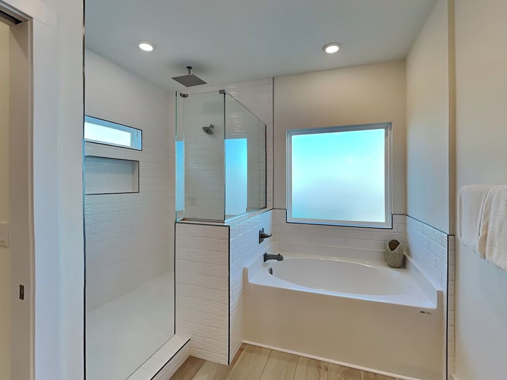 Yacht Harbor House by Southern Vacation Rentals