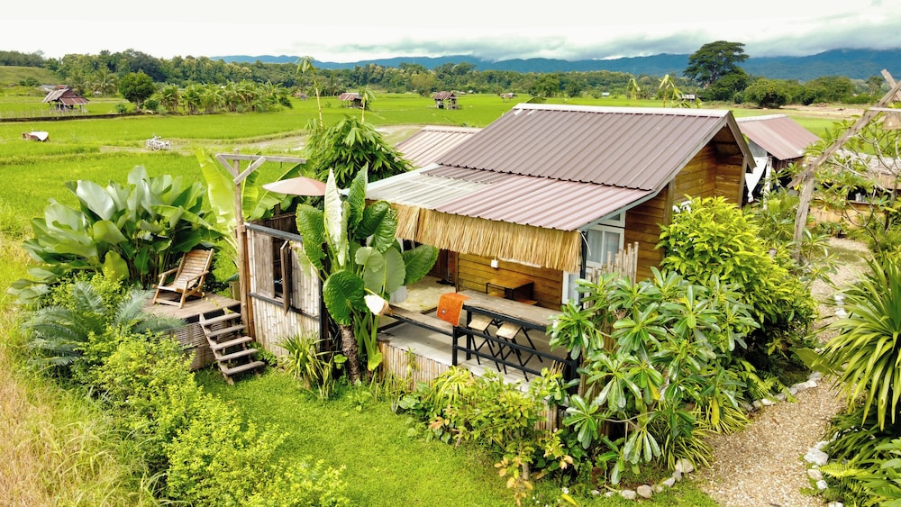 Deetorjai FarmStay Nan