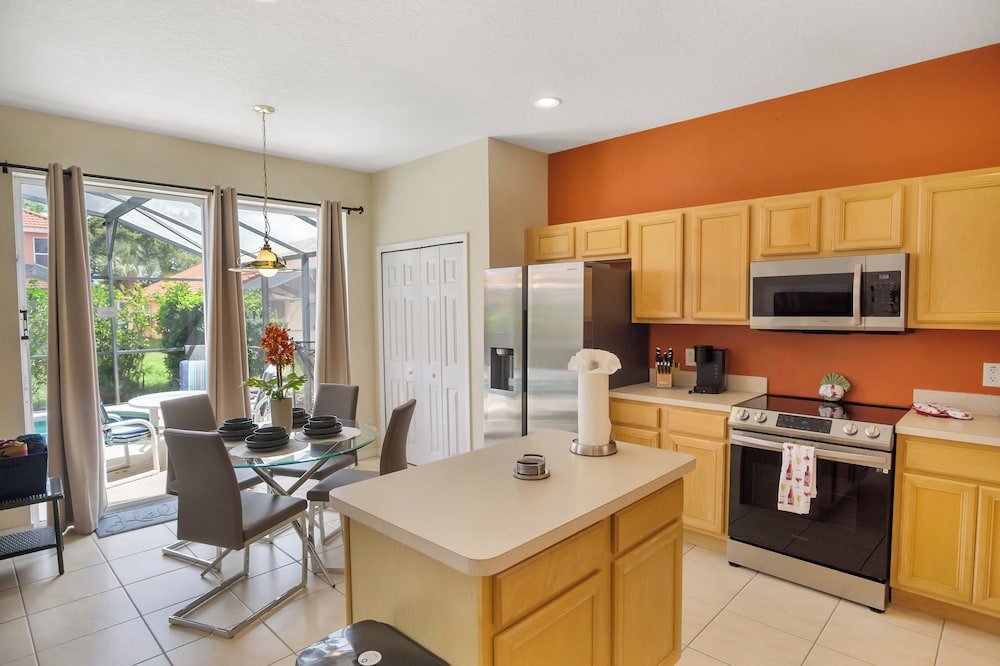 Enchanted 5BR Townhome Disney Fun Awaits