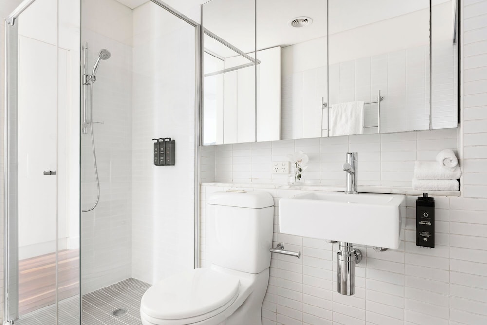 Crown Street Apartments by Urban Rest
