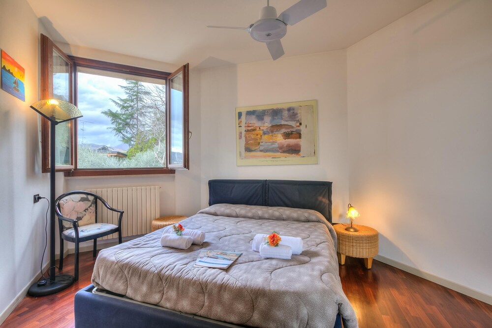 Casa Mirabella With Lake View view 4