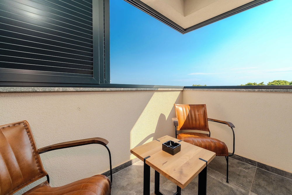 Penthouse Adela