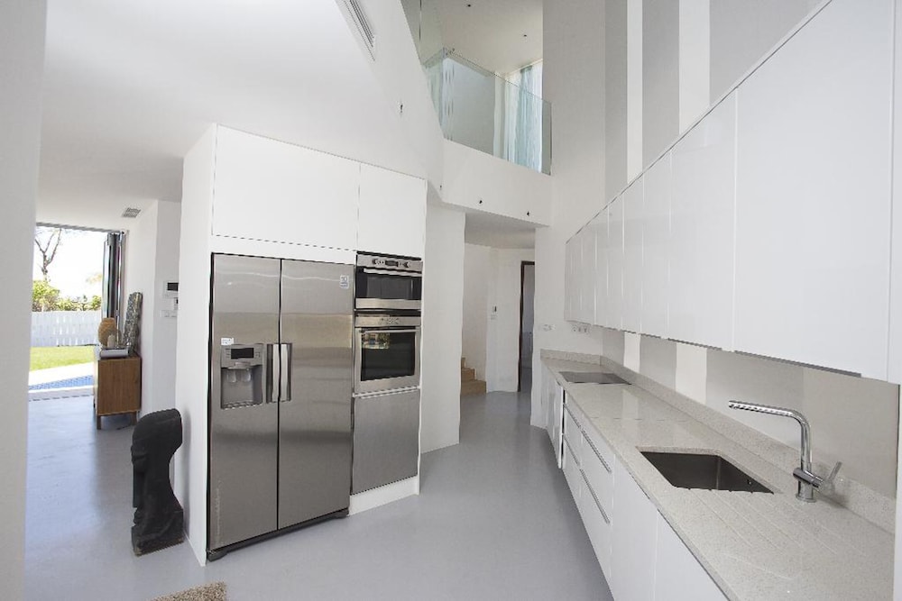 Macarius in J vea With 4 Bedrooms and 3 Bathrooms view 5